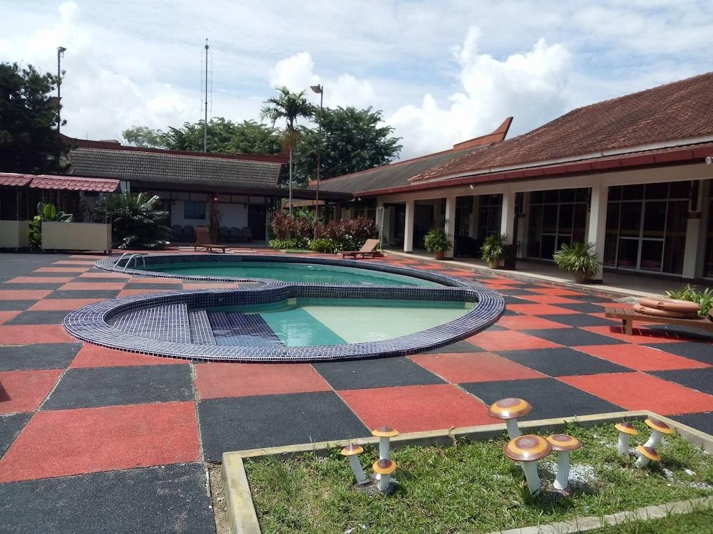 Motel Desa Kuala Terengganu Exterior foto